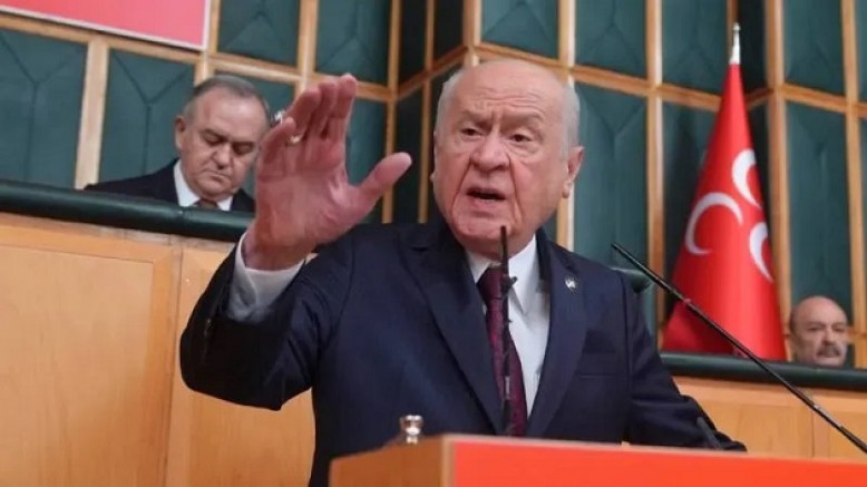 Bahçeli ; Özgür Özel Atatürk’ün mirasçısı ve Türk gençliğinin önderi olamaz !