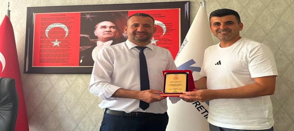 A KALİTE KURSUNA SPONSORLUK PLAKETİ