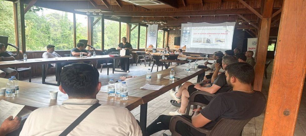 BAŞKAN GÜNGÖR: “RAFTİNG BÖLGESİNDE İŞ AKIŞININ AKSAMAMASI İÇİN EĞİTİMİ SAHADA GERÇEKLEŞTİRİYORUZ”
