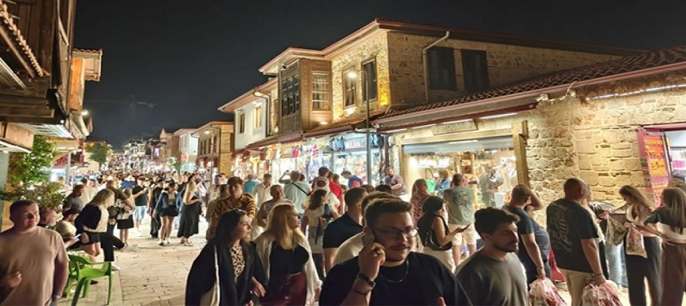 Kurban bayramı tatili Antik Side’yi İhya etti 