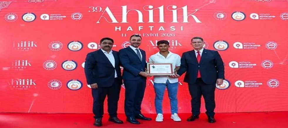 Manavgat'ta Ahilik Haftası Coşkusu: Yılın Çırağına Ödülü Arda Manay’a