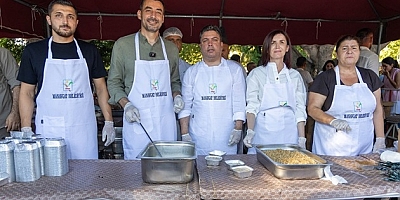 Manavgat belediyesinden aşure ikramı