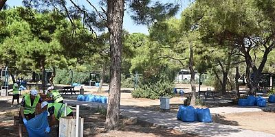 Manavgat’ta Gönüllü hükümlülerden çevre temizliği