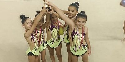  Toros İlkokulu Ritmik Jimnastik Takımı Antalya Şampiyonu Oldu!